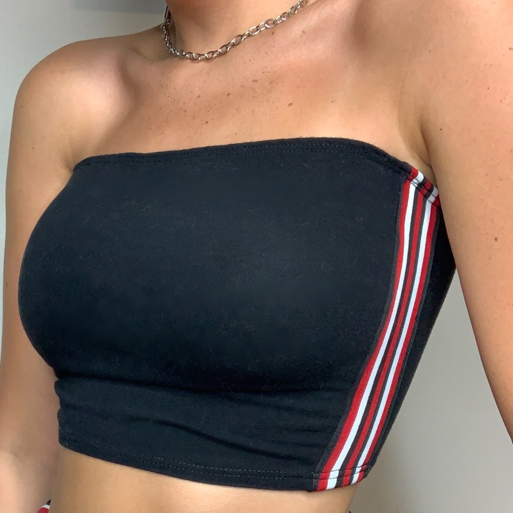 STRAPLESS TOP